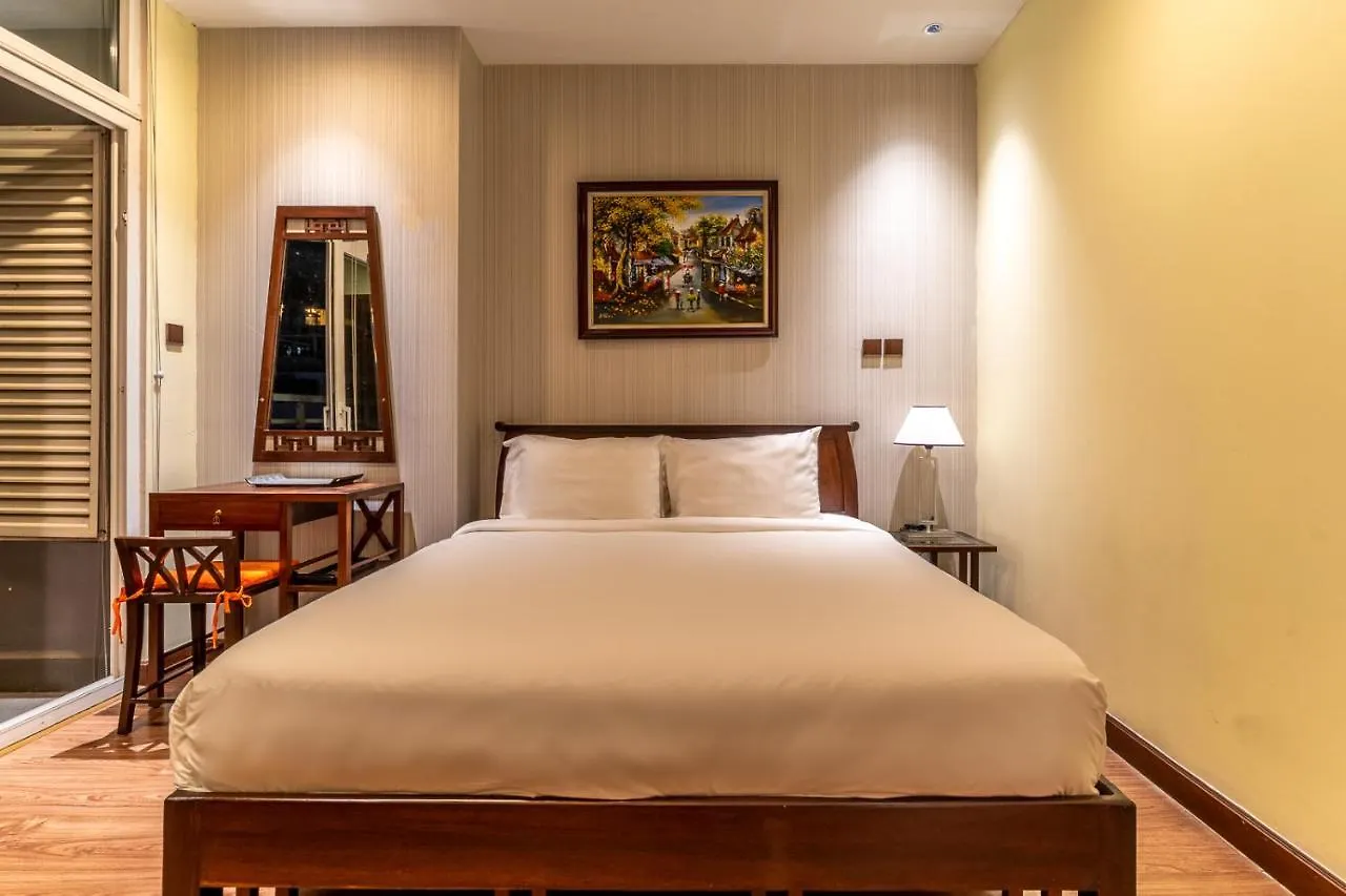 The Rixx Indochine Apartment With Balcony And Rooftop Pool Ho Chi Minh City 0*,